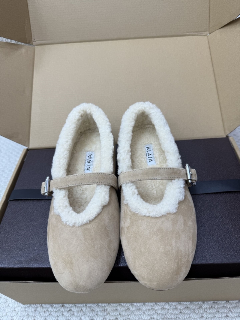 Alaia Flat Shoes